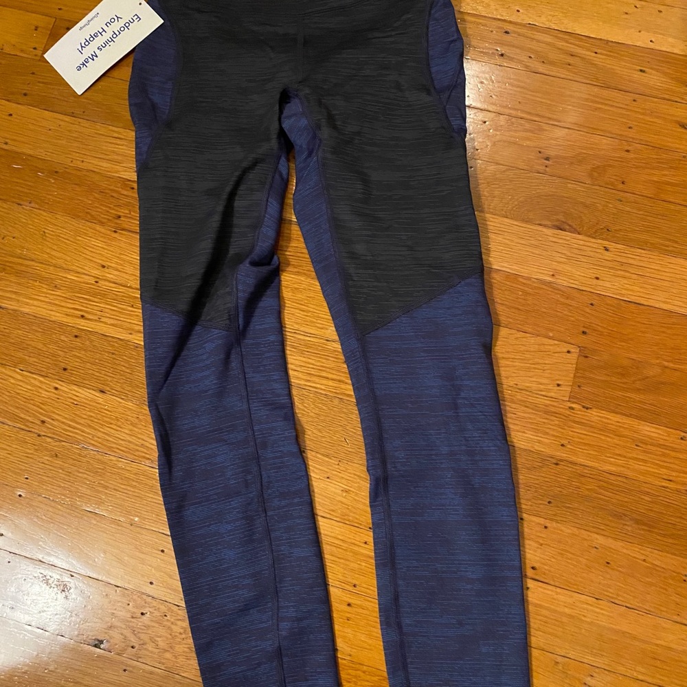 NWT Outdoor Voices tech sweat two 7/8 leggings